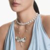 Ariana Grande X Swarovski anheng og brosje med krystallperler, blandede slipinger, øyenstikker, hvit, rhodiumbelagt