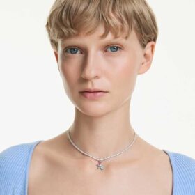 Ariana Grande X Swarovski choker med blandede slipinger, blomst, flerfarget, rhodiumbelagt Ariana Grande X Swarovski choker med blandede slipinger, blomst, flerfarget, rhodiumbelagt