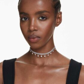 Ariana Grande X Swarovski choker med krystallperler, rundslipt, hvit, rhodiumbelagt Ariana Grande X Swarovski choker med krystallperler, rundslipt, hvit, rhodiumbelagt