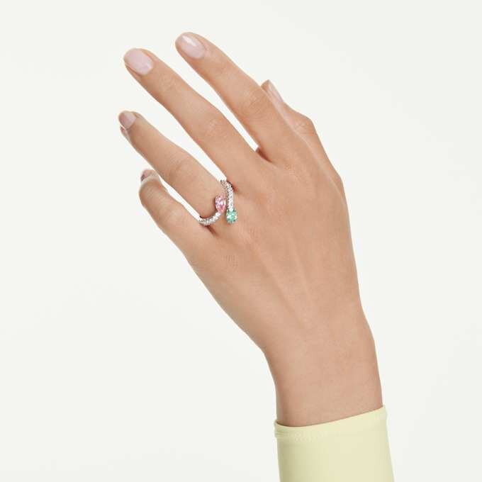 Ariana Grande X Swarovski åpen ring med blandede slipinger, flerfarget, rhodiumbelagt Ariana Grande X Swarovski åpen ring med blandede slipinger, flerfarget, rhodiumbelagt