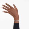 En Angelic-armbånd, rundslipt, hvitt, rhodiumbelagt En Angelic-armbånd, rundslipt, hvitt, rhodiumbelagt