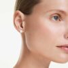 Eternity-øredobber med laboratoriedyrkede diamanter, totalt 2,0 karat, rund form, 14K hvitt gull Eternity-øredobber med laboratoriedyrkede diamanter, totalt 2,0 karat, rund form, 14K hvitt gull
