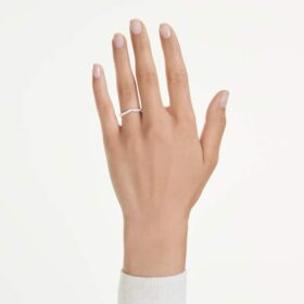 Eternity V-ring med laboratoriedyrkede diamanter, totalt 0,25 karat, rund form, 14K hvitt gull Eternity V-ring med laboratoriedyrkede diamanter, totalt 0,25 karat, rund form, 14K hvitt gull