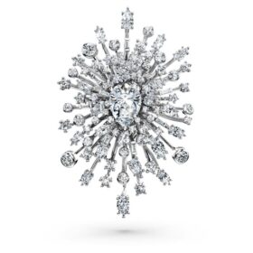 Galaxy-brosje med laboratoriedyrkede diamanter, 15,71 karat totalt, blandede former, 18 karat hvitt gull