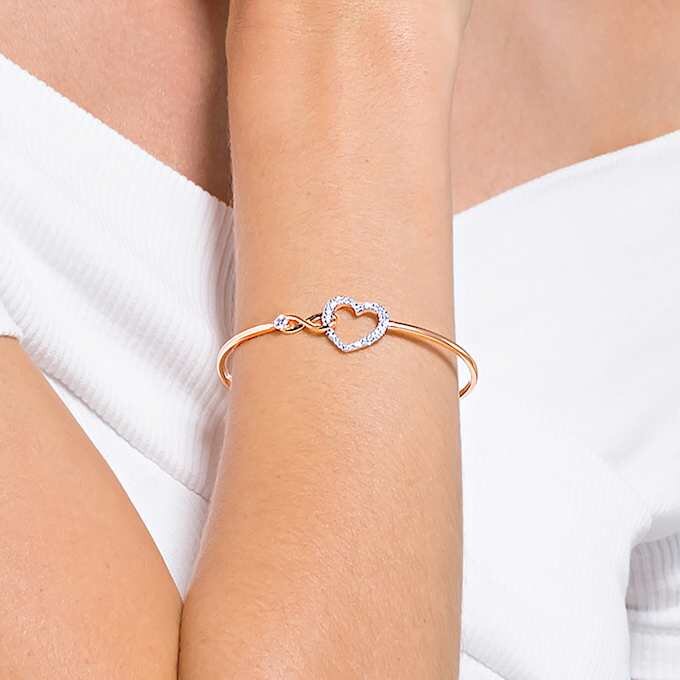 Hyperbola-armbånd med Infinity-symbol og hjerte, hvitt, blandet metallfinish Hyperbola-armbånd med Infinity-symbol og hjerte, hvitt, blandet metallfinish