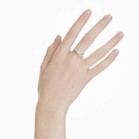 Hyperbola-ring med blandede slipninger, hvit, rhodiumbelagt Hyperbola-ring med blandede slipninger, hvit, rhodiumbelagt