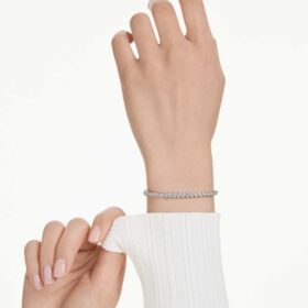Imber Emily tennisarmbånd med rundslipte krystaller, svart, rhodiumbelagt Imber Emily tennisarmbånd med rundslipte krystaller, svart, rhodiumbelagt
