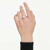 Ring med åttekantet innfatning, laboratoriedyrkede diamanter 3,0 karat totalt, åttekantet form, 14K gult gull Ring med åttekantet innfatning, laboratoriedyrkede diamanter 3,0 karat totalt, åttekantet form, 14K gult gull