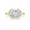 Ring med åttekantet innfatning, laboratoriedyrkede diamanter 3,0 karat totalt, åttekantet form, 14K gult gull Ring med åttekantet innfatning, laboratoriedyrkede diamanter 3,0 karat totalt, åttekantet form, 14K gult gull