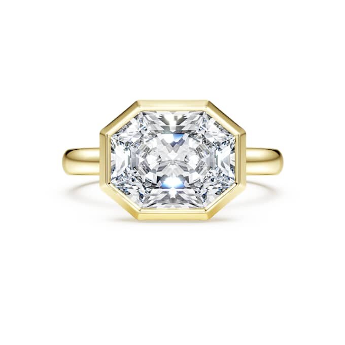 Ring med åttekantet innfatning, laboratoriedyrkede diamanter 3,0 karat totalt, åttekantet form, 14K gult gull Ring med åttekantet innfatning, laboratoriedyrkede diamanter 3,0 karat totalt, åttekantet form, 14K gult gull