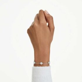 Una Angelic-armbånd med rundslipte, dobbeltsidige motiver, hvitt, rhodiumbelagt Una Angelic-armbånd med rundslipte, dobbeltsidige motiver, hvitt, rhodiumbelagt